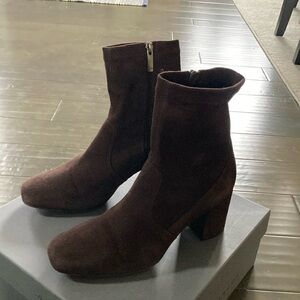 Aquatalia Brown Heeled Boots with Suede Finish